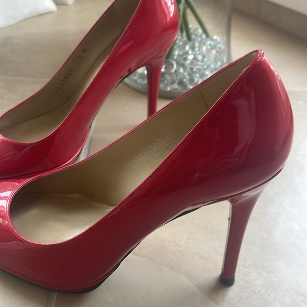 Stuart weitzman Heels offers welcome